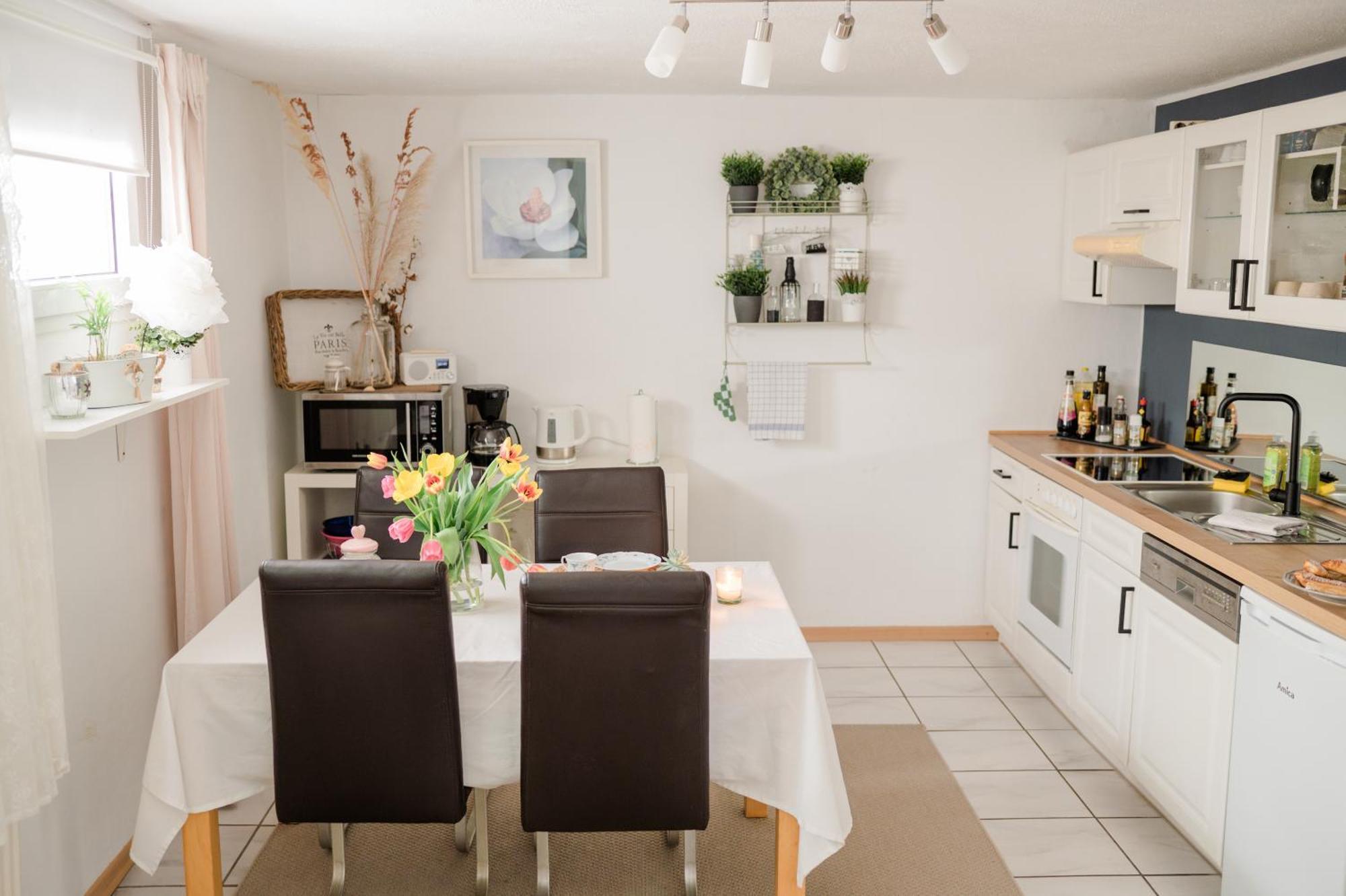 Buchlindenweg - Zimmer & Ferienwohnung Breitscheid  Exteriér fotografie